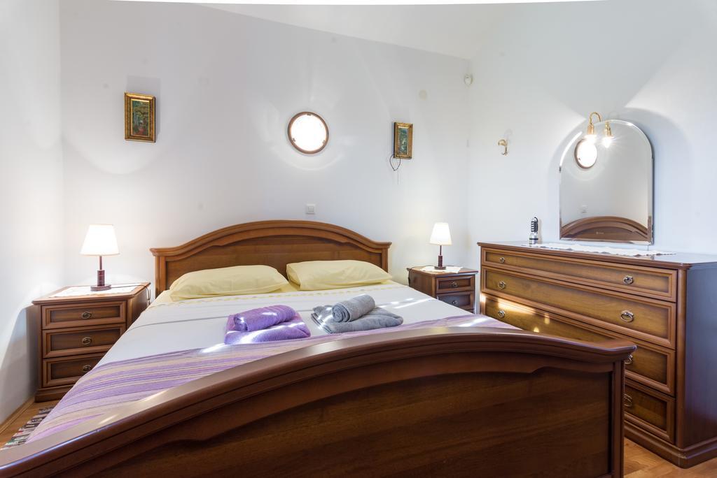 Hacienda Rosemary Villa Muntić Eksteriør bilde
