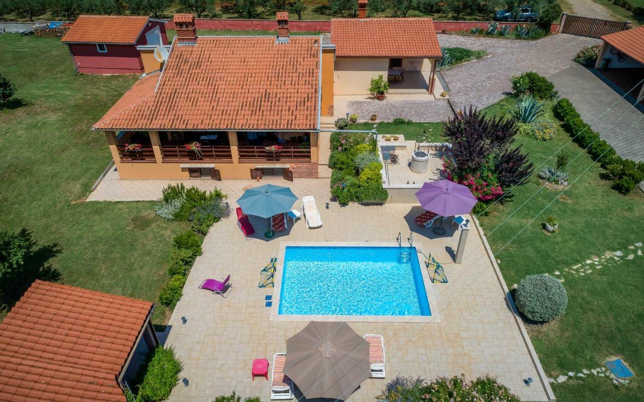 Hacienda Rosemary Villa Muntić Eksteriør bilde