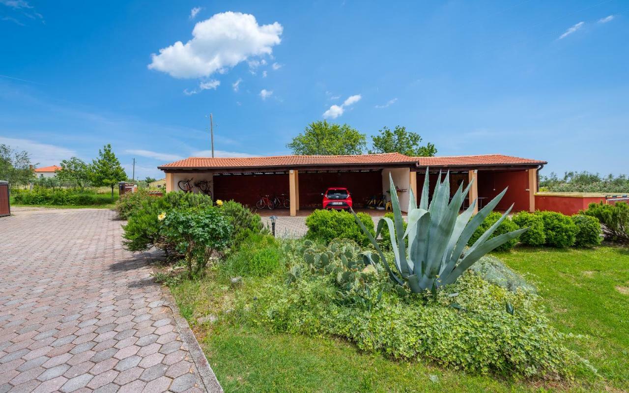 Hacienda Rosemary Villa Muntić Eksteriør bilde