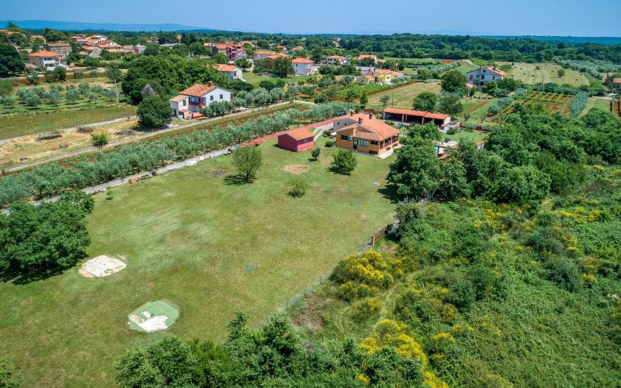 Hacienda Rosemary Villa Muntić Eksteriør bilde