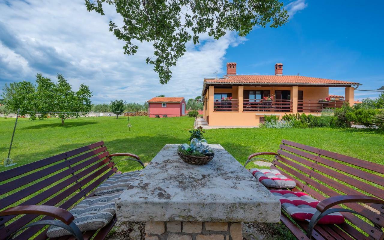 Hacienda Rosemary Villa Muntić Eksteriør bilde