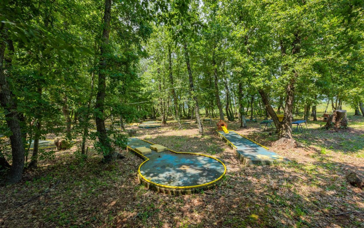 Hacienda Rosemary Villa Muntić Eksteriør bilde