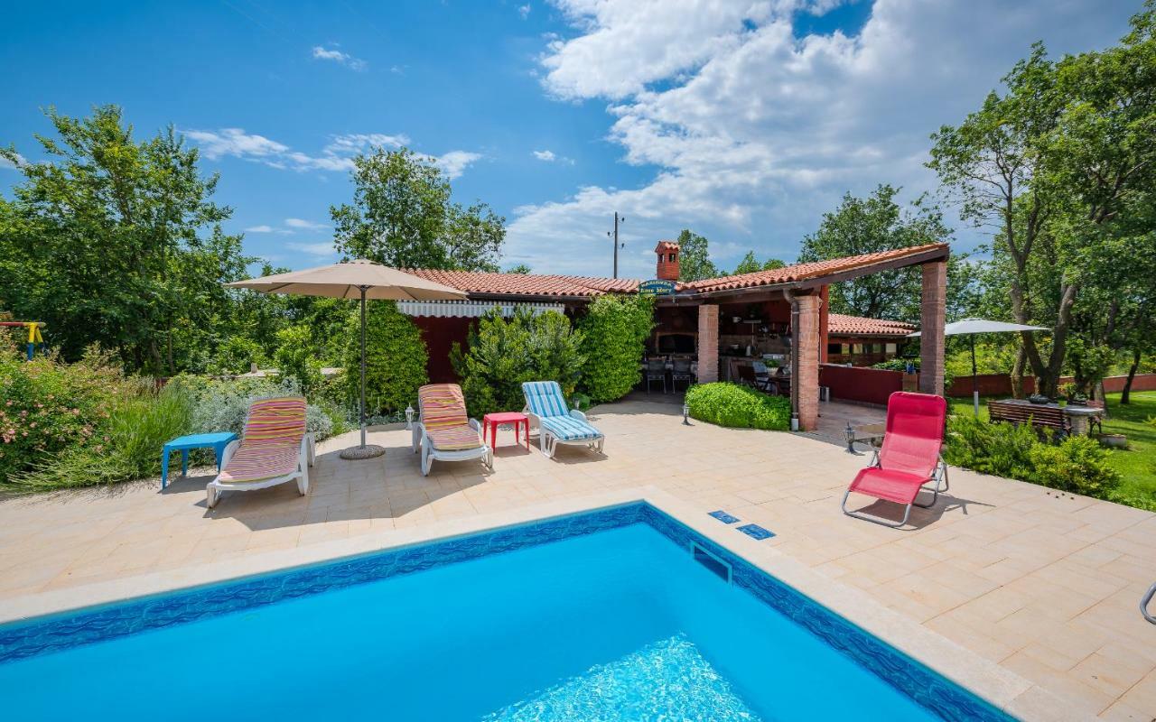 Hacienda Rosemary Villa Muntić Eksteriør bilde