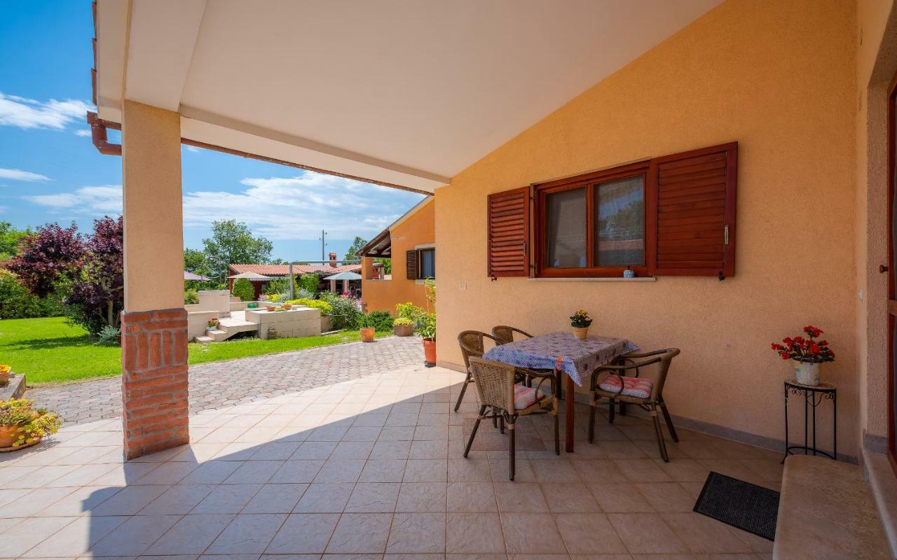 Hacienda Rosemary Villa Muntić Eksteriør bilde