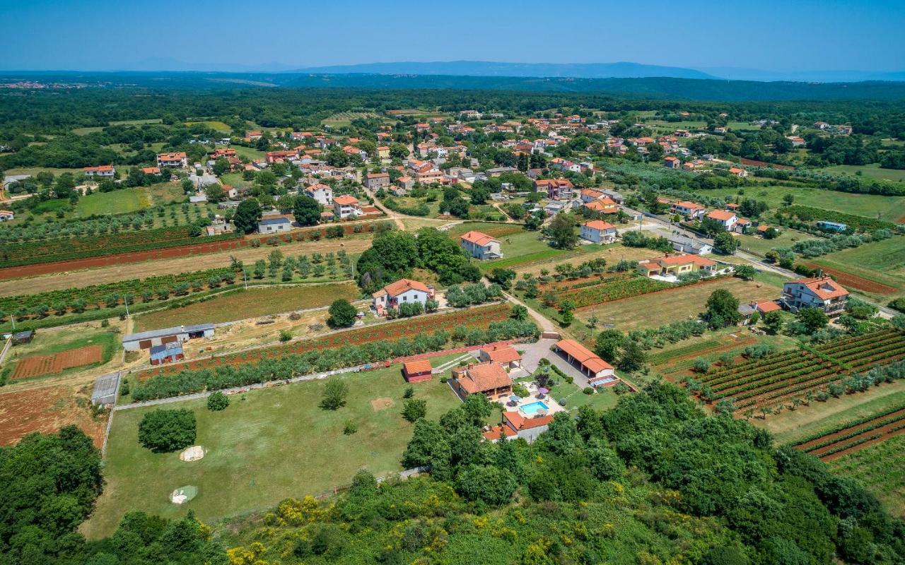 Hacienda Rosemary Villa Muntić Eksteriør bilde