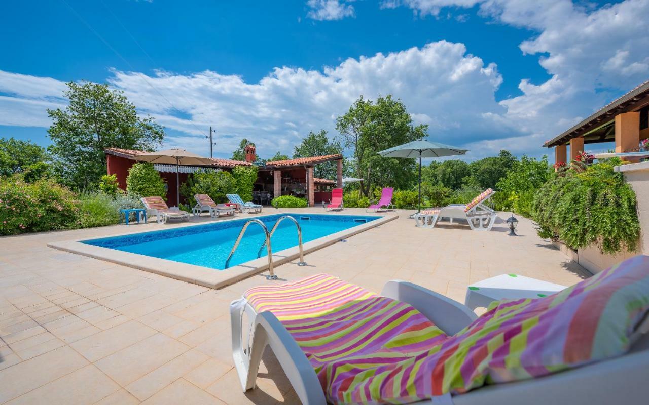 Hacienda Rosemary Villa Muntić Eksteriør bilde