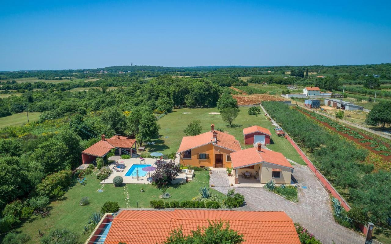 Hacienda Rosemary Villa Muntić Eksteriør bilde